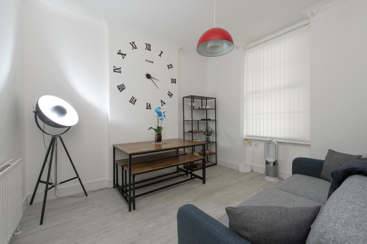 Tower Bridge Exclusive Two Bedroom Apartment Лондон Экстерьер фото
